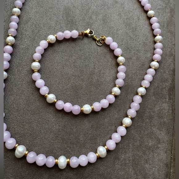 Bracelet and Necklace combo - Picture 2 of 8